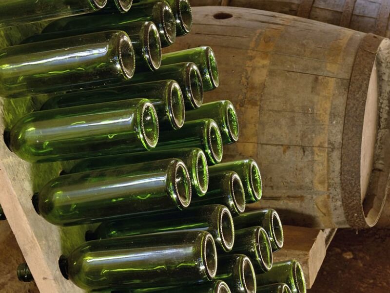 Musée du vin en Dordogne, rangement bouteilles